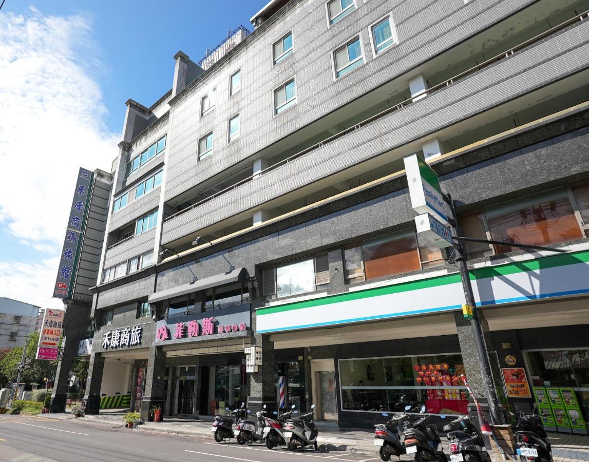 Herkang Hotel Taichung Extérieur photo