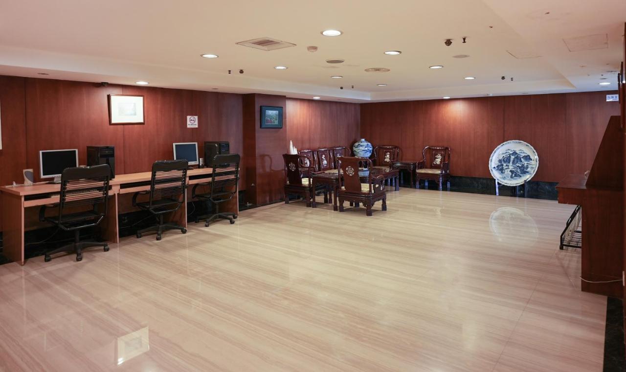Herkang Hotel Taichung Extérieur photo