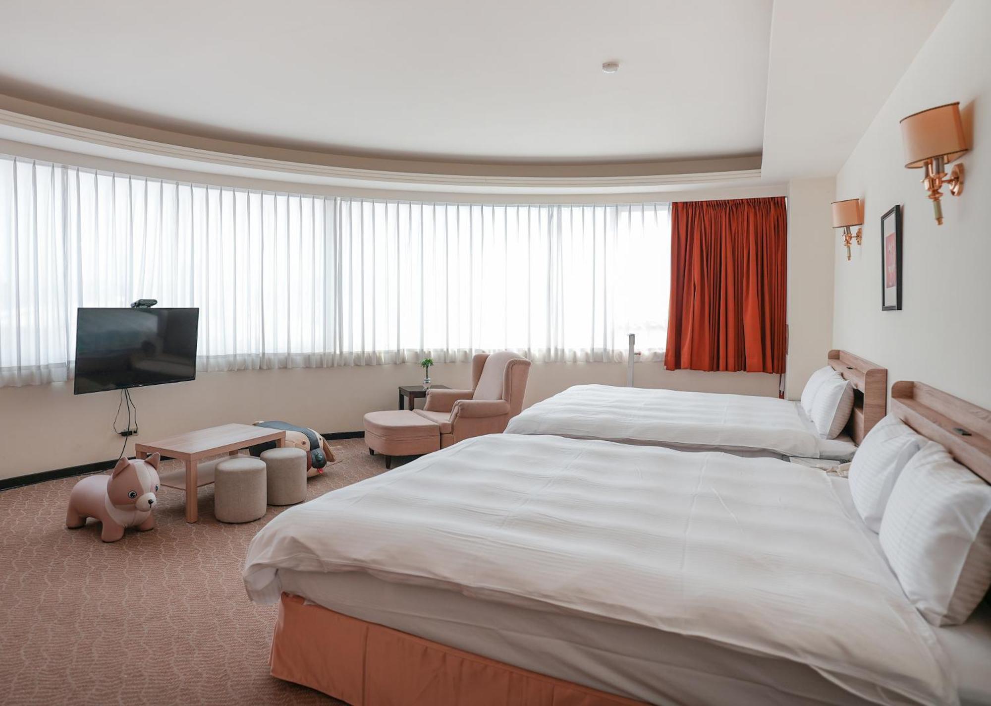 Herkang Hotel Taichung Extérieur photo